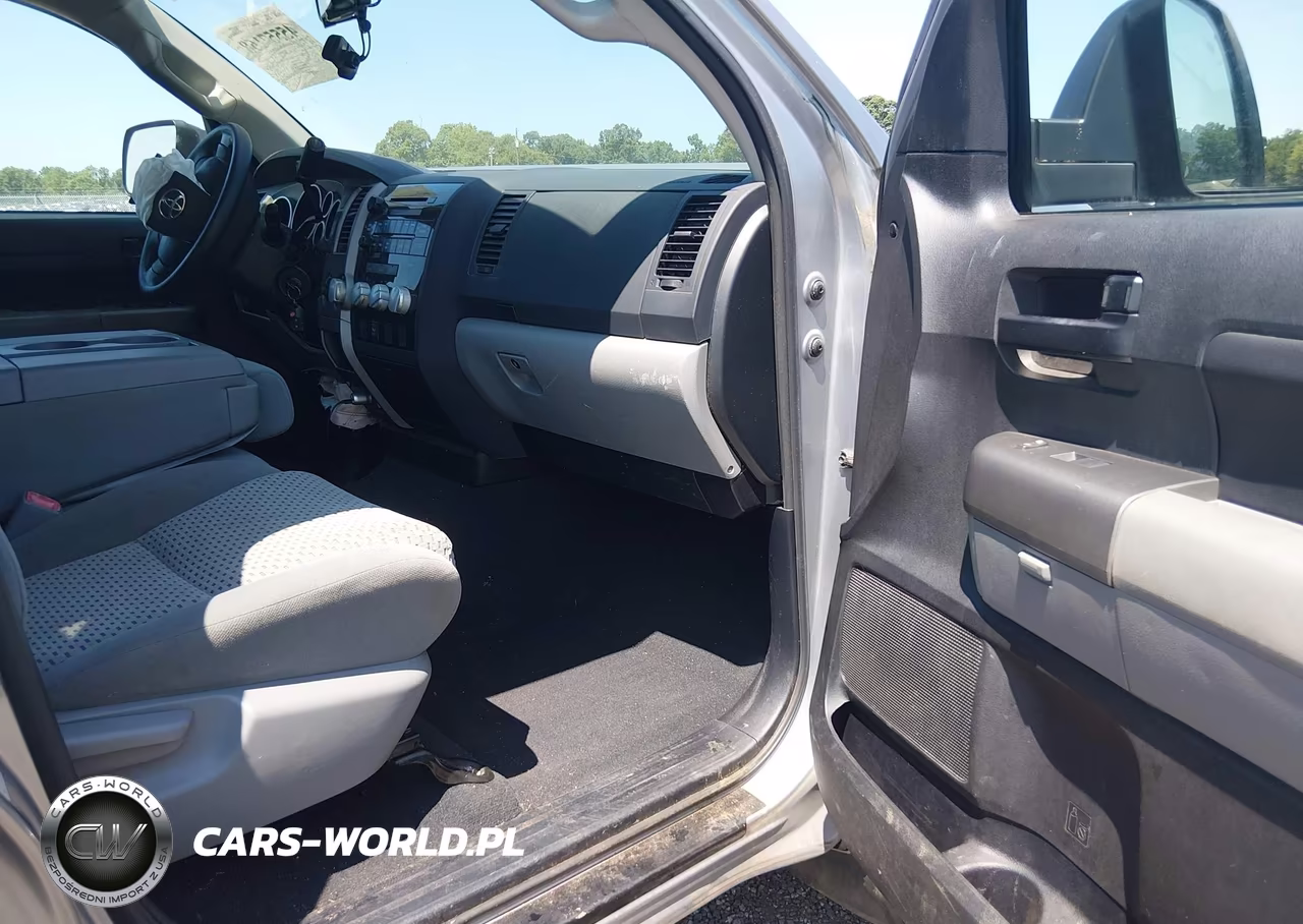 2012 Toyota Tundra Grade 5.7L V8 VIN:5TFDW5F15CX270561 - 5