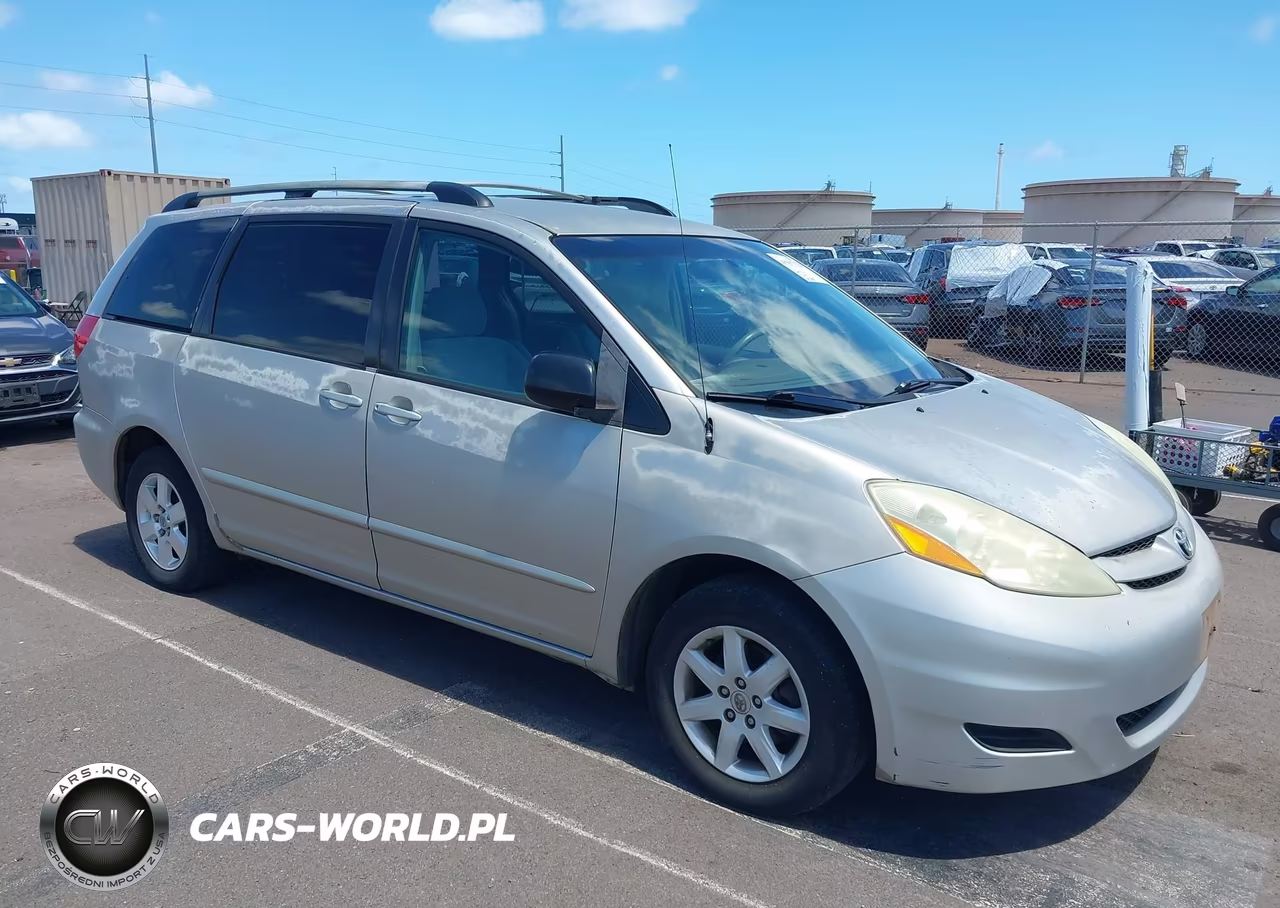2006 Toyota Sienna Le – zdjęcie 1 z 13