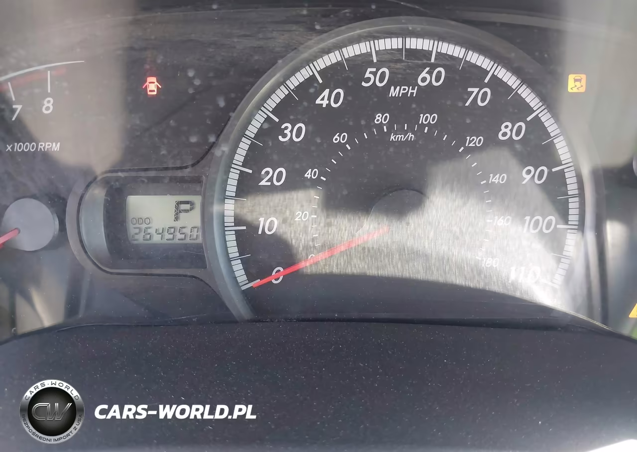 2011 Toyota Sienna Le V6 VIN:5TDKK3DC7BS018472 - 15