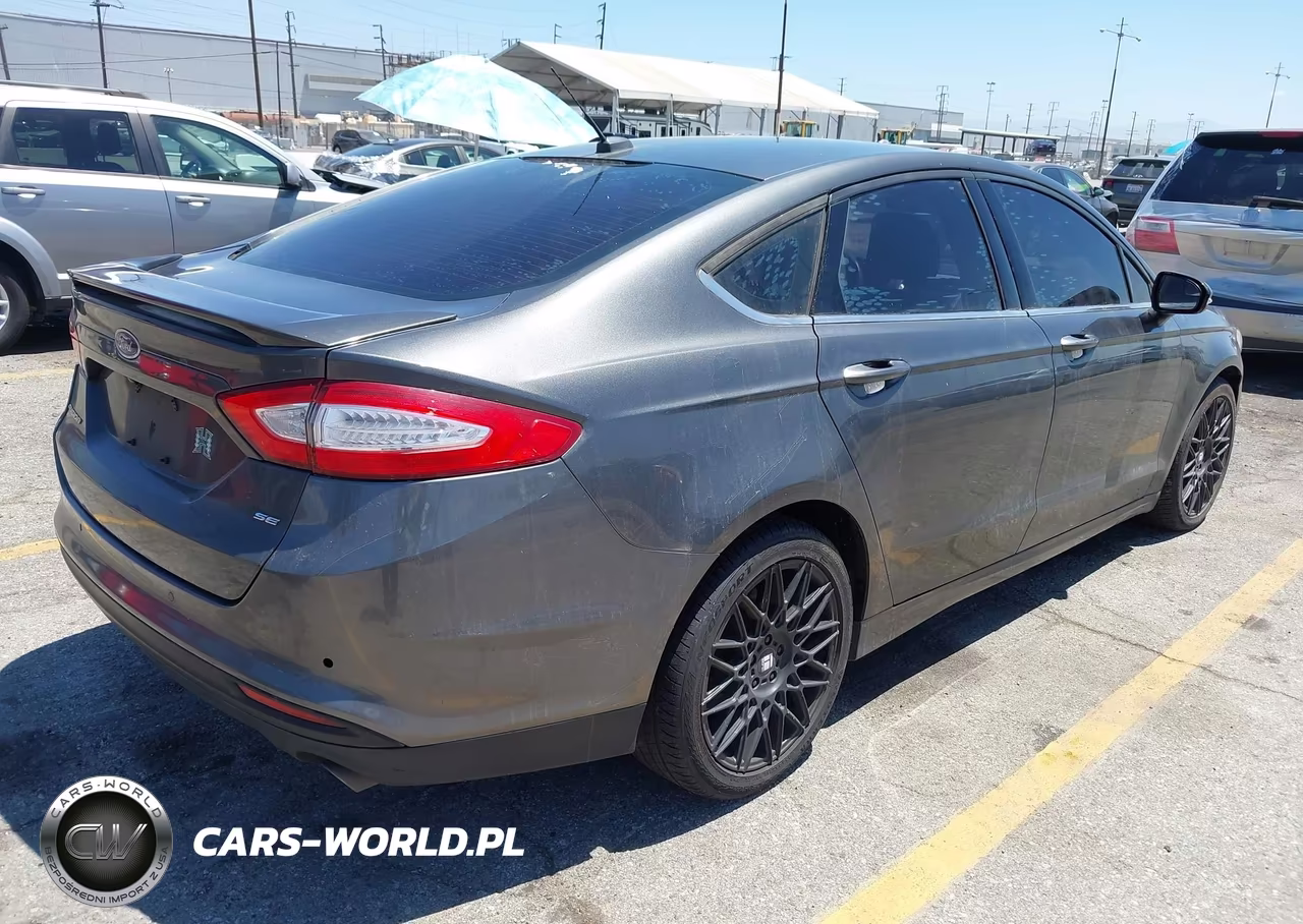 2016 Ford Fusion Se VIN:3FA6P0H71GR281815 - 4