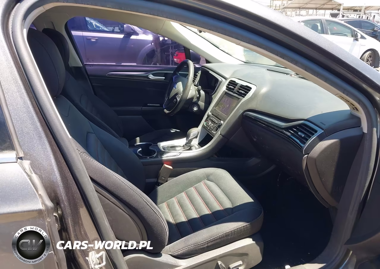 2016 Ford Fusion Se VIN:3FA6P0H71GR281815 - 5