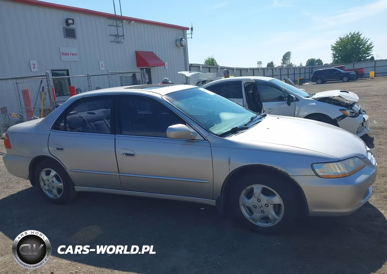 1999 Honda Accord Ex VIN:1HGCG5658XA003291 - 13