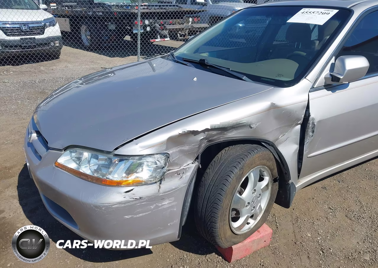 1999 Honda Accord Ex VIN:1HGCG5658XA003291 - 17
