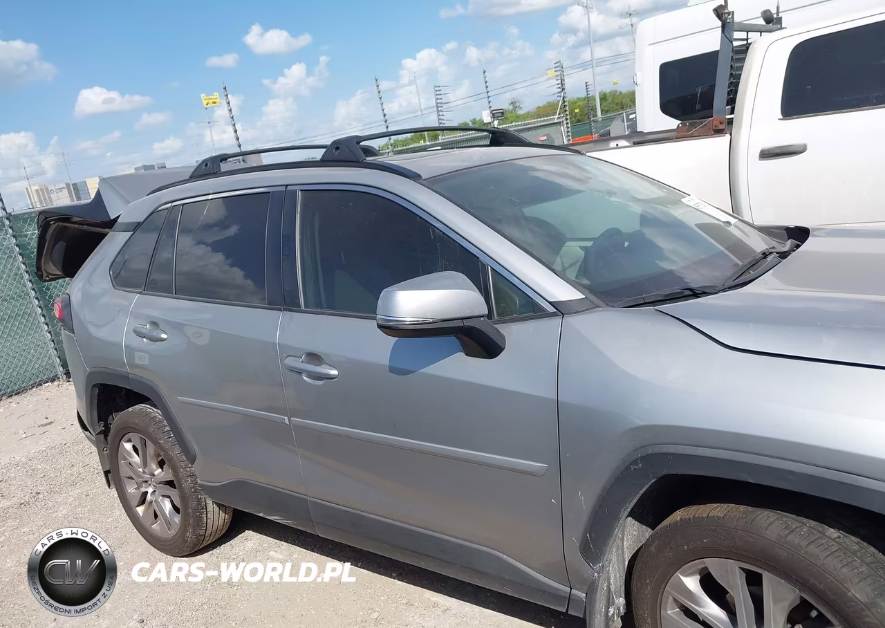 2020 Toyota Rav4 Xle Premium VIN:2T3C1RFV0LW096648 - 13