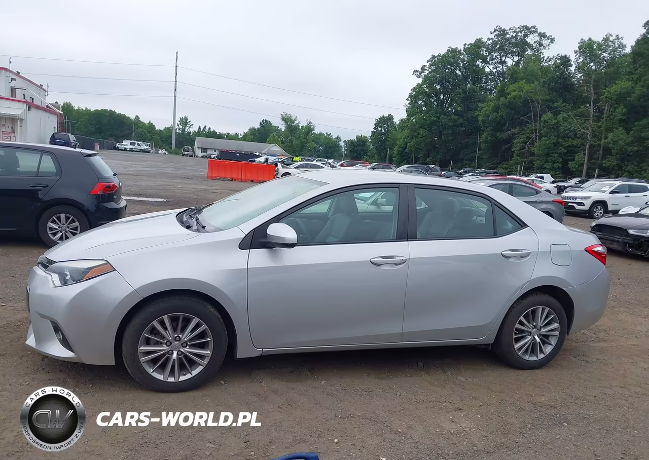 2015 Toyota Corolla Le Plus VIN:2T1BURHE9FC338271 - 14