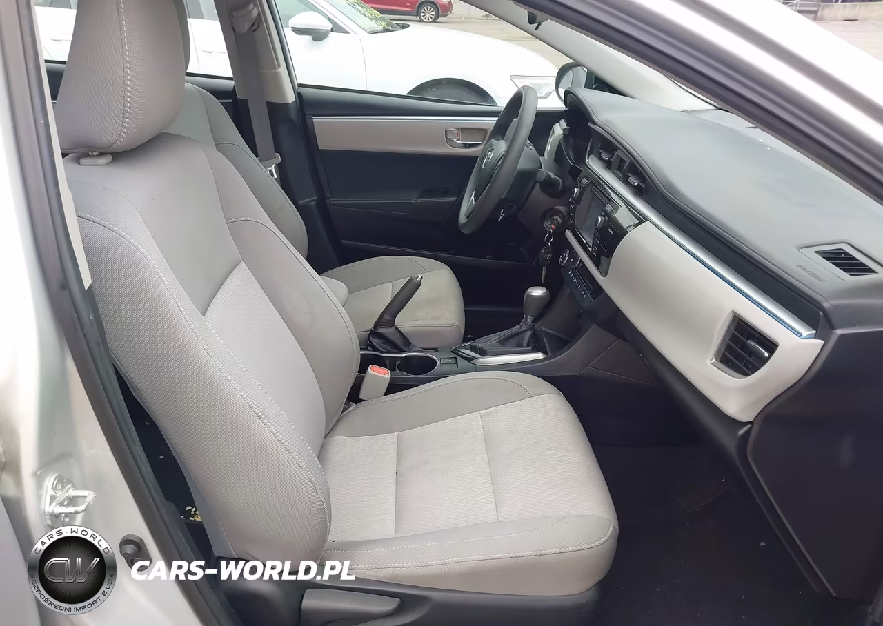 2015 Toyota Corolla Le Plus VIN:2T1BURHE9FC338271 - 5