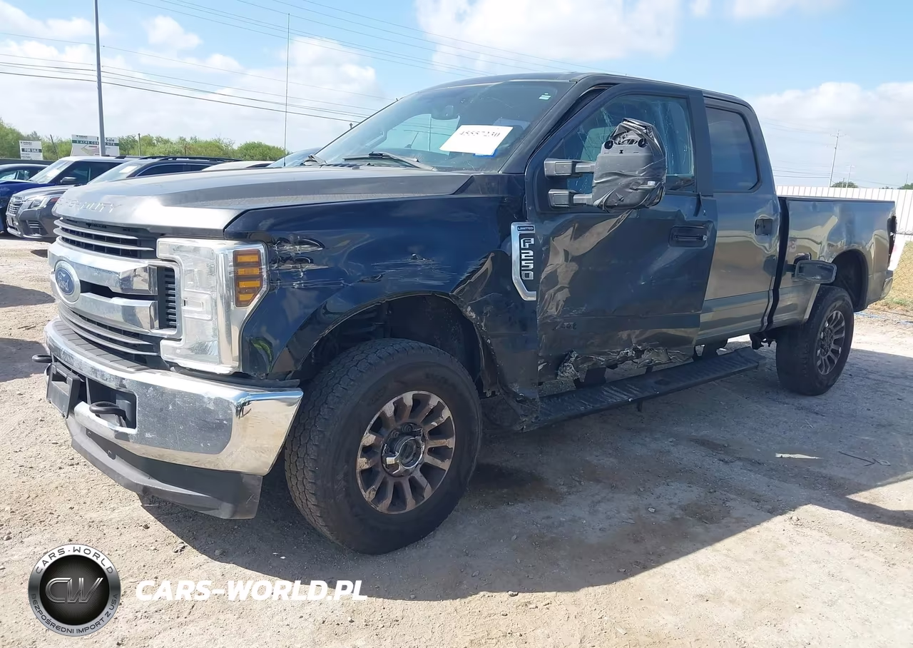 2018 Ford F-250 King Ranch-Lariat-Limited-Platinum-Xl-Xlt VIN:1FT7W2BT9JEB72676 - 2