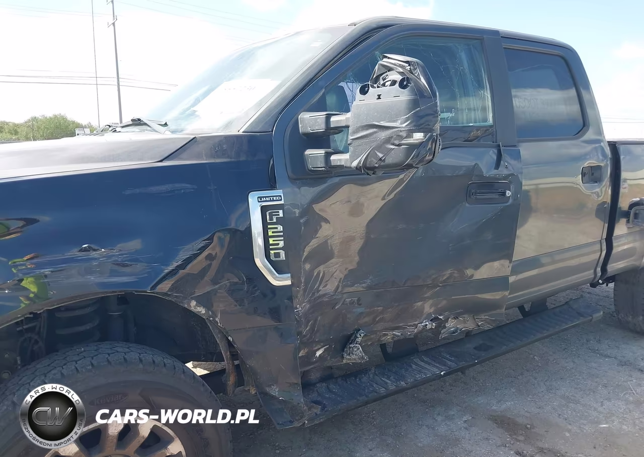 2018 Ford F-250 King Ranch-Lariat-Limited-Platinum-Xl-Xlt VIN:1FT7W2BT9JEB72676 - 6