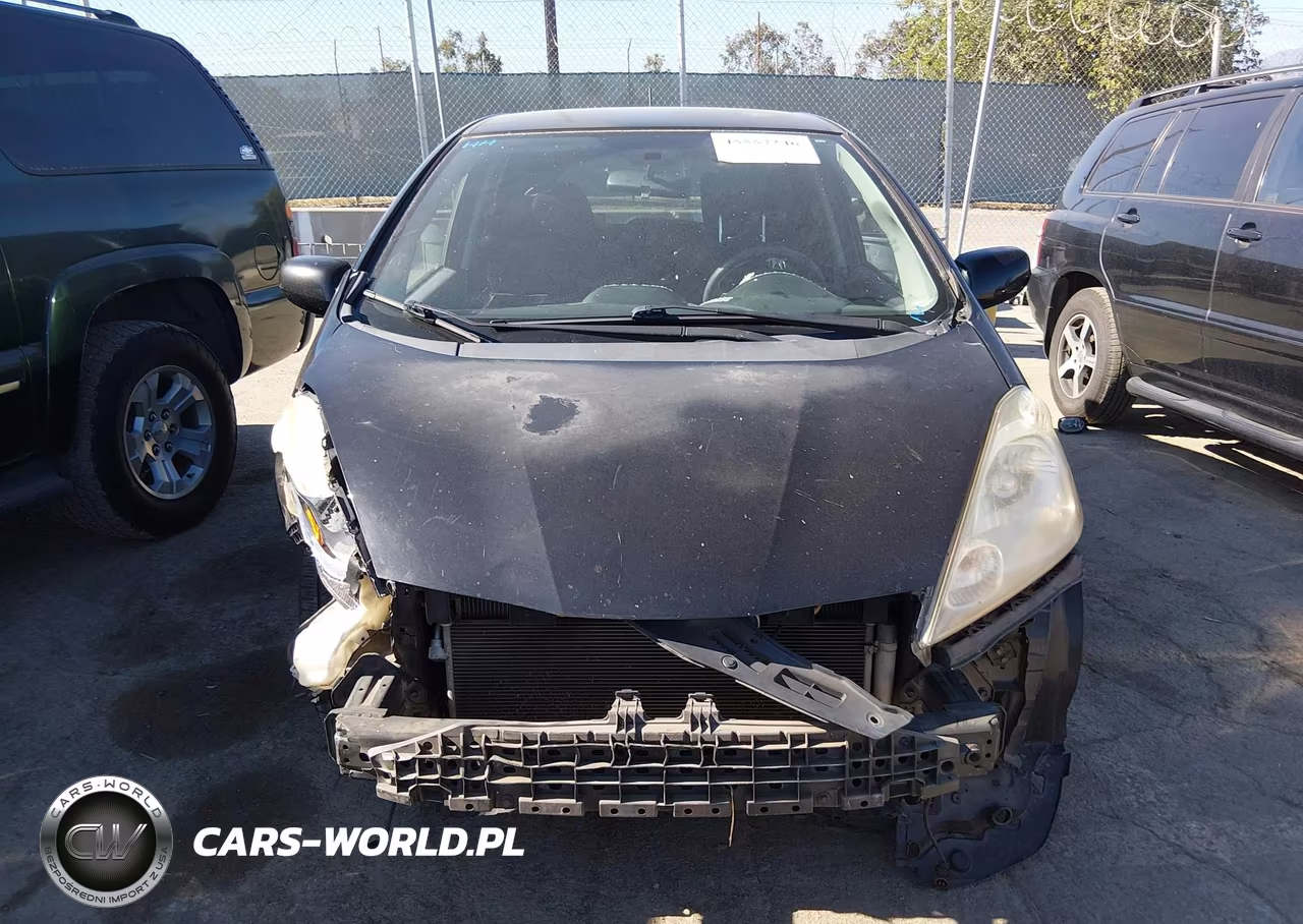 2011 Honda Fit Sport VIN:JHMGE8H52BC004579 - 13