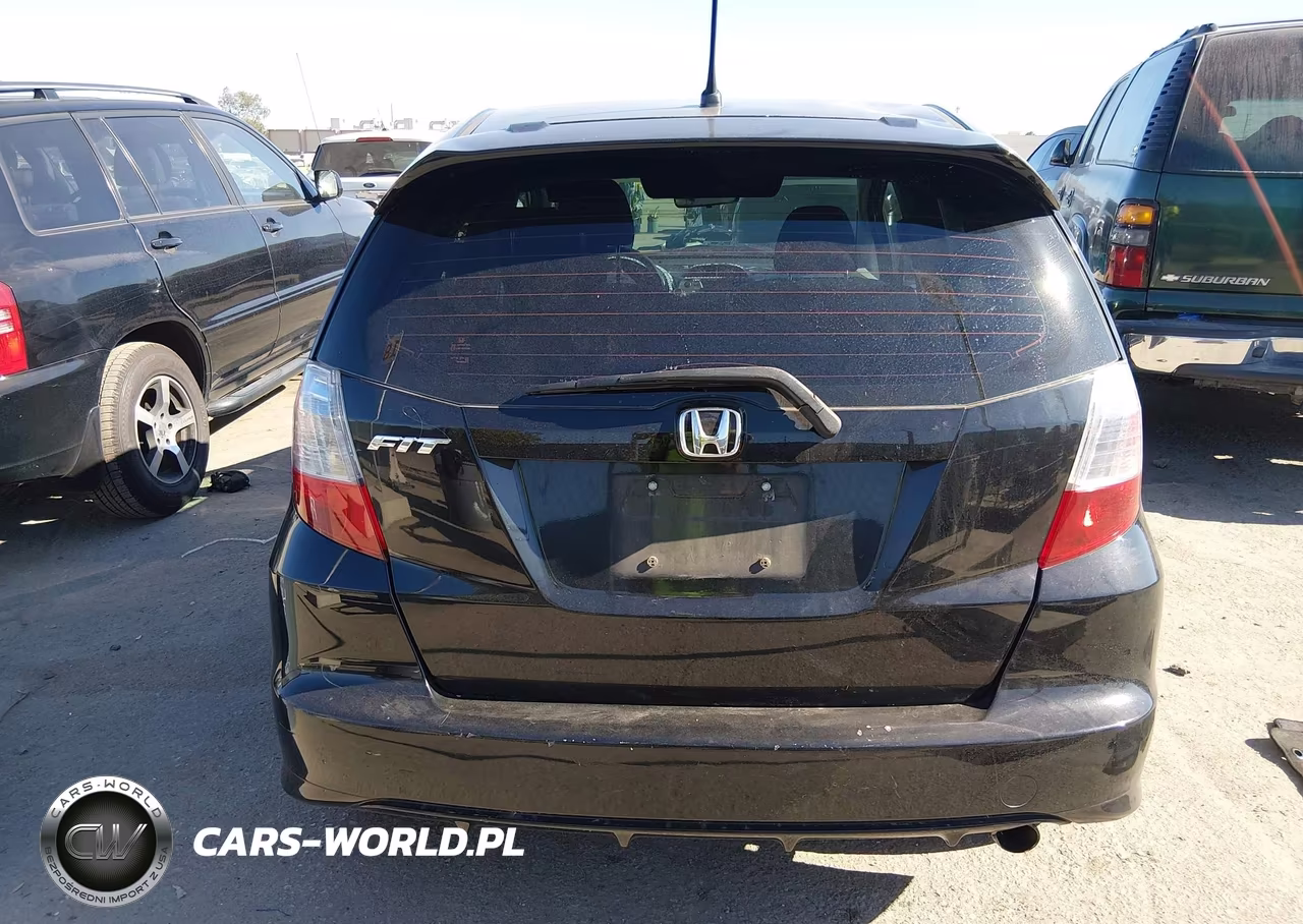 2011 Honda Fit Sport VIN:JHMGE8H52BC004579 - 17