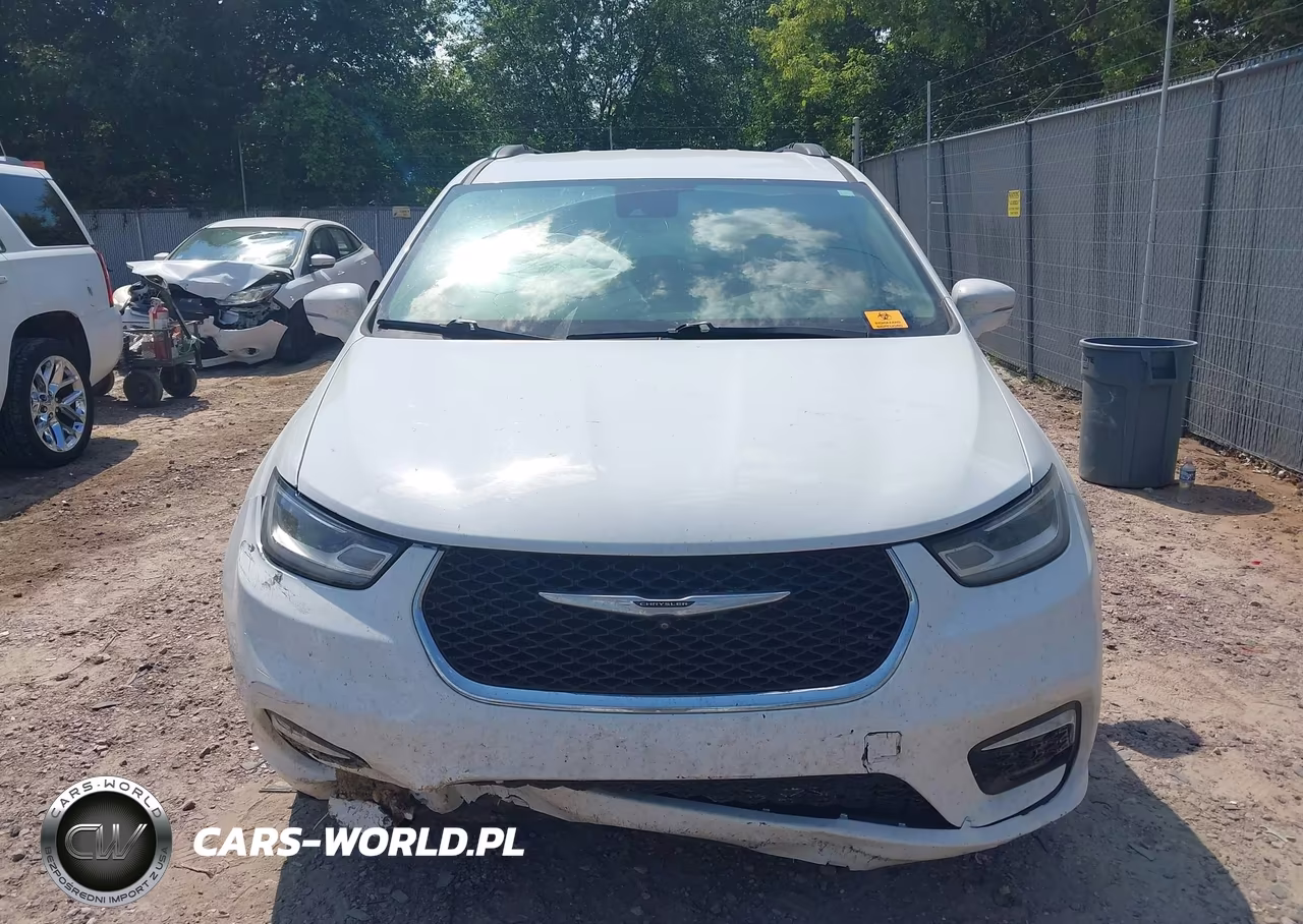 2022 Chrysler Pacifica Touring L VIN:2C4RC1BG7NR141322 - 13