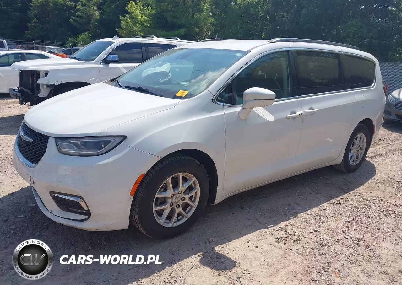 2022 Chrysler Pacifica Touring L VIN:2C4RC1BG7NR141322 - 2
