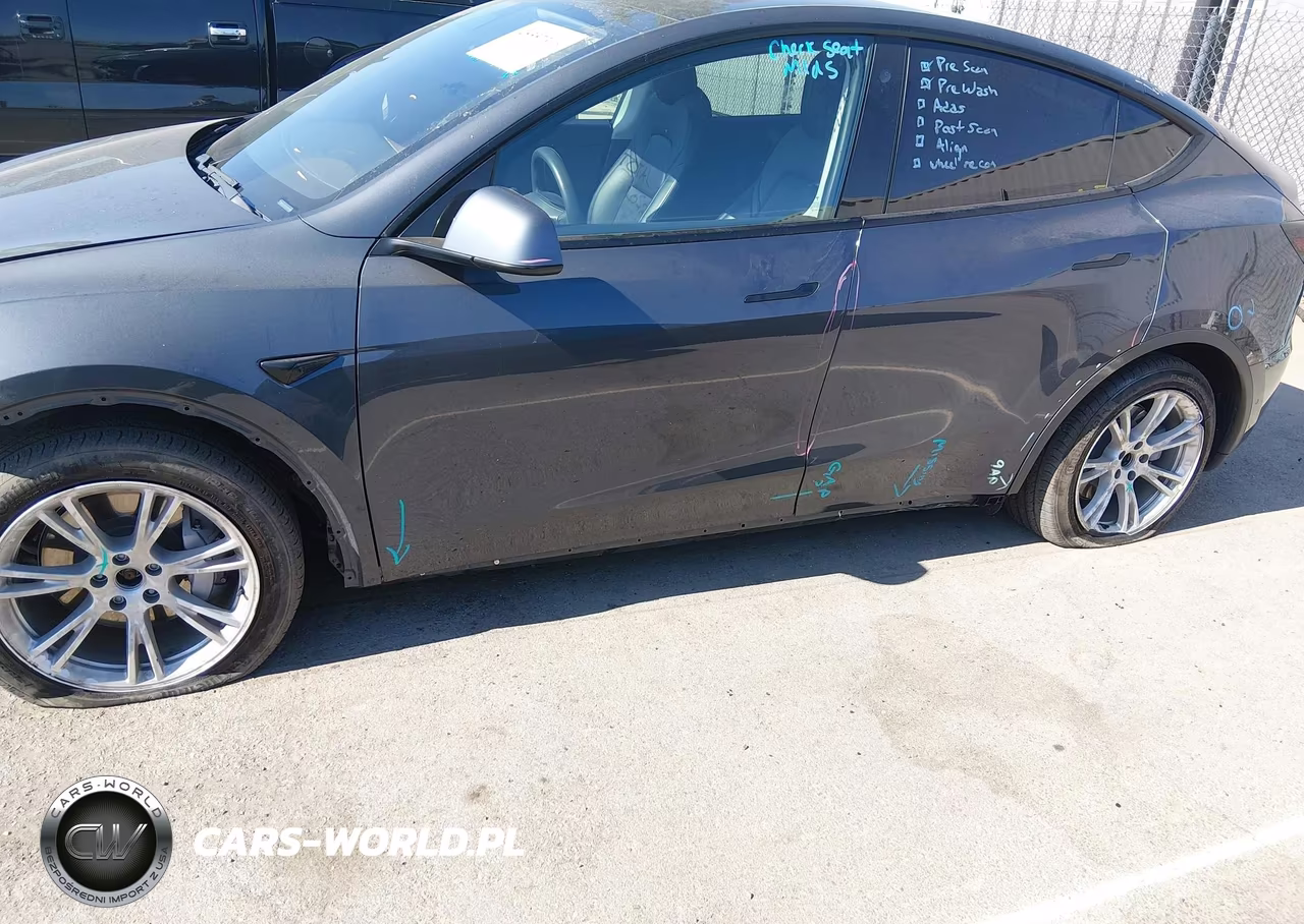 2021 Tesla Model Y Long Range Dual Motor All-Wheel Drive VIN:5YJYGDEE7MF074565 - 20
