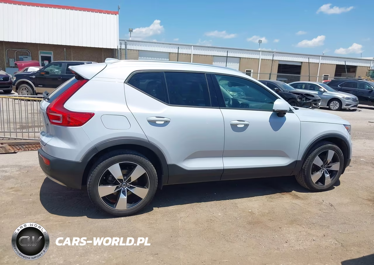 2020 Volvo Xc40 T5 Momentum VIN:YV4162UK8L2320201 - 13