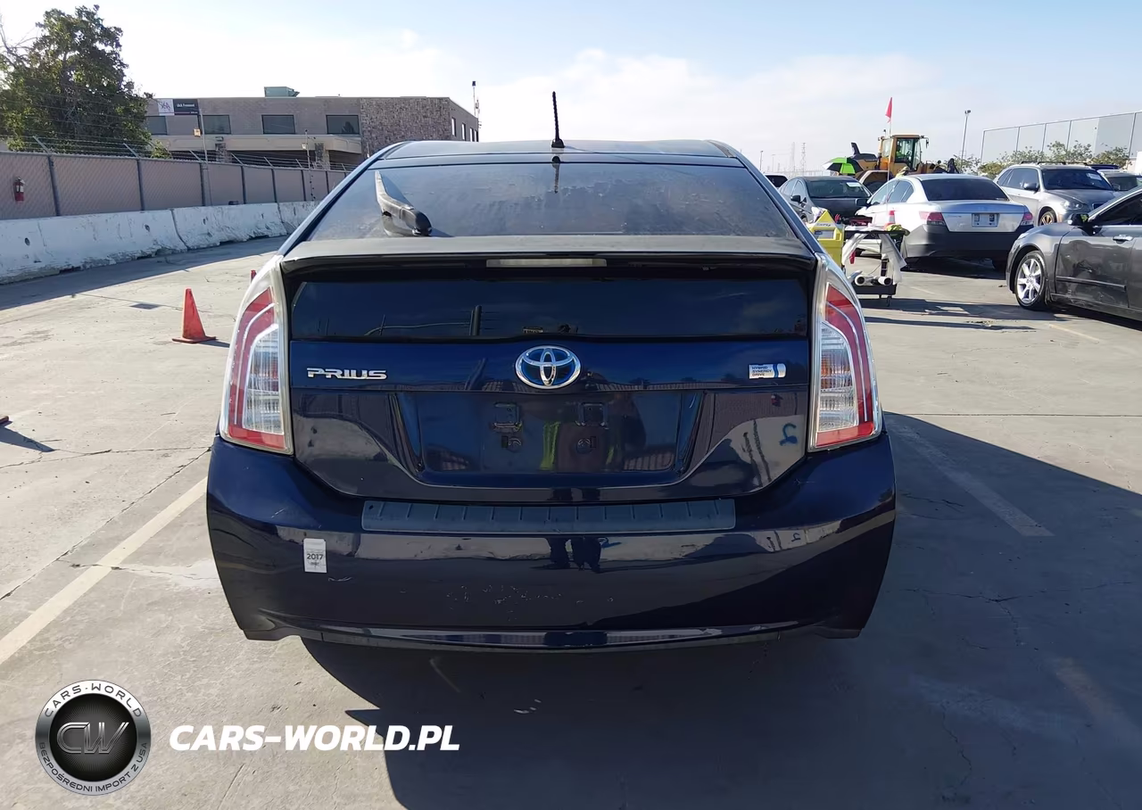 2012 Toyota Prius Two VIN:JTDKN3DU6C0333445 - 16