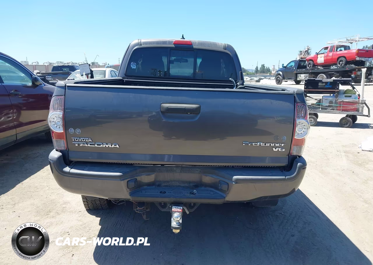 2015 Toyota Tacoma Prerunner V6 VIN:5TFTU4GN9FX067500 - 15