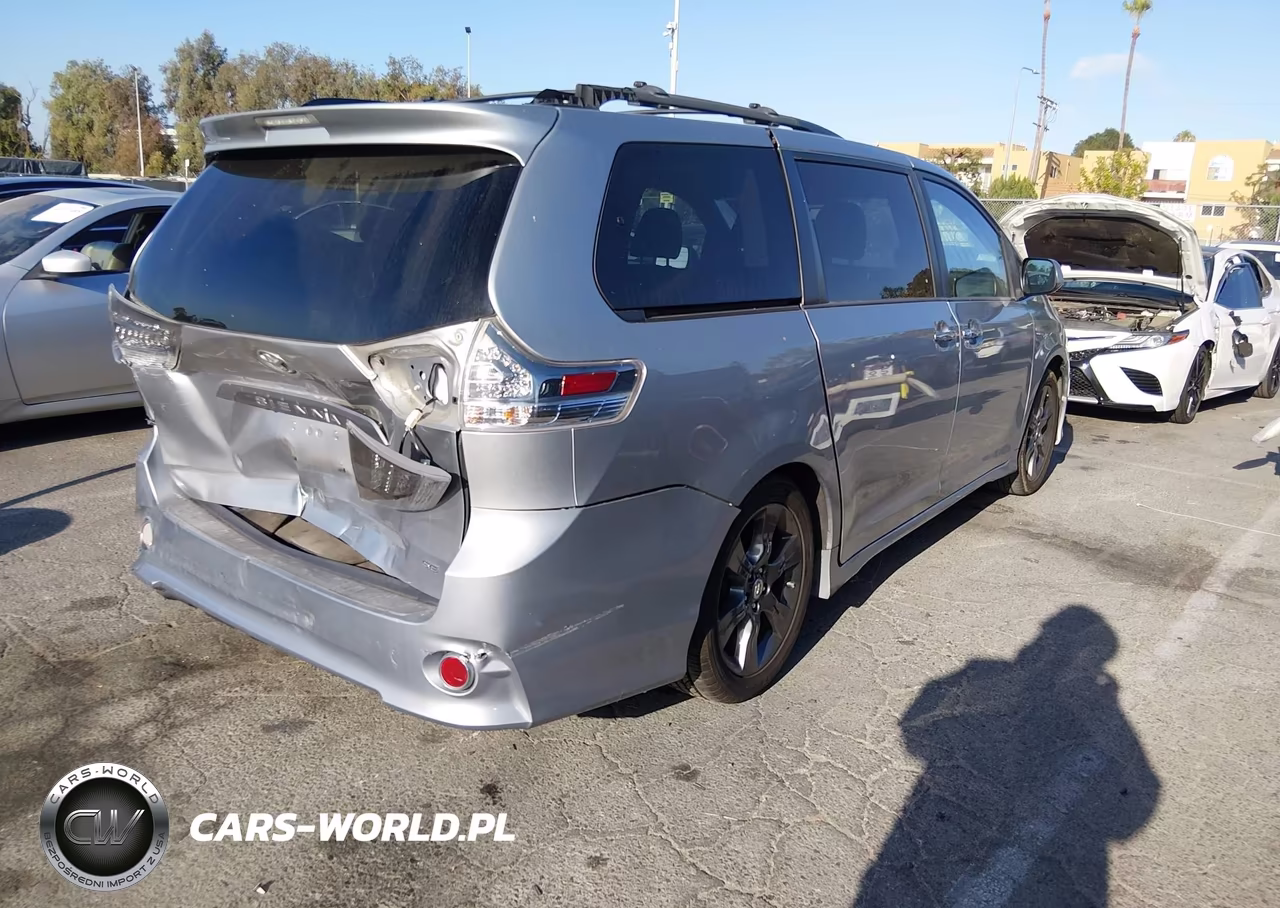2016 Toyota Sienna Se Premium 8 Passenger VIN:5TDXK3DC3GS730720 - 4