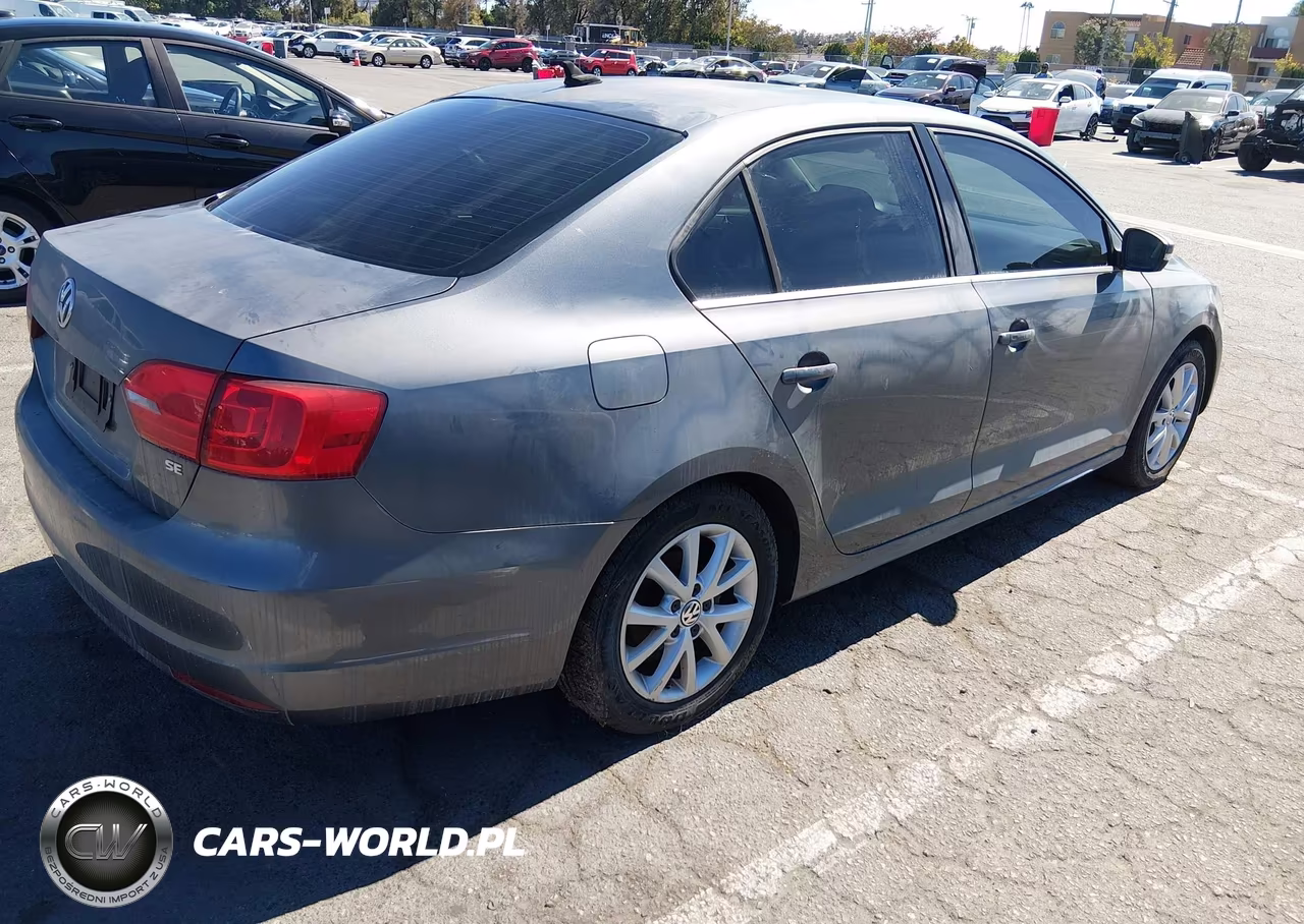 2014 Volkswagen Jetta 1.8T Se VIN:3VWD17AJ5EM329082 - 4