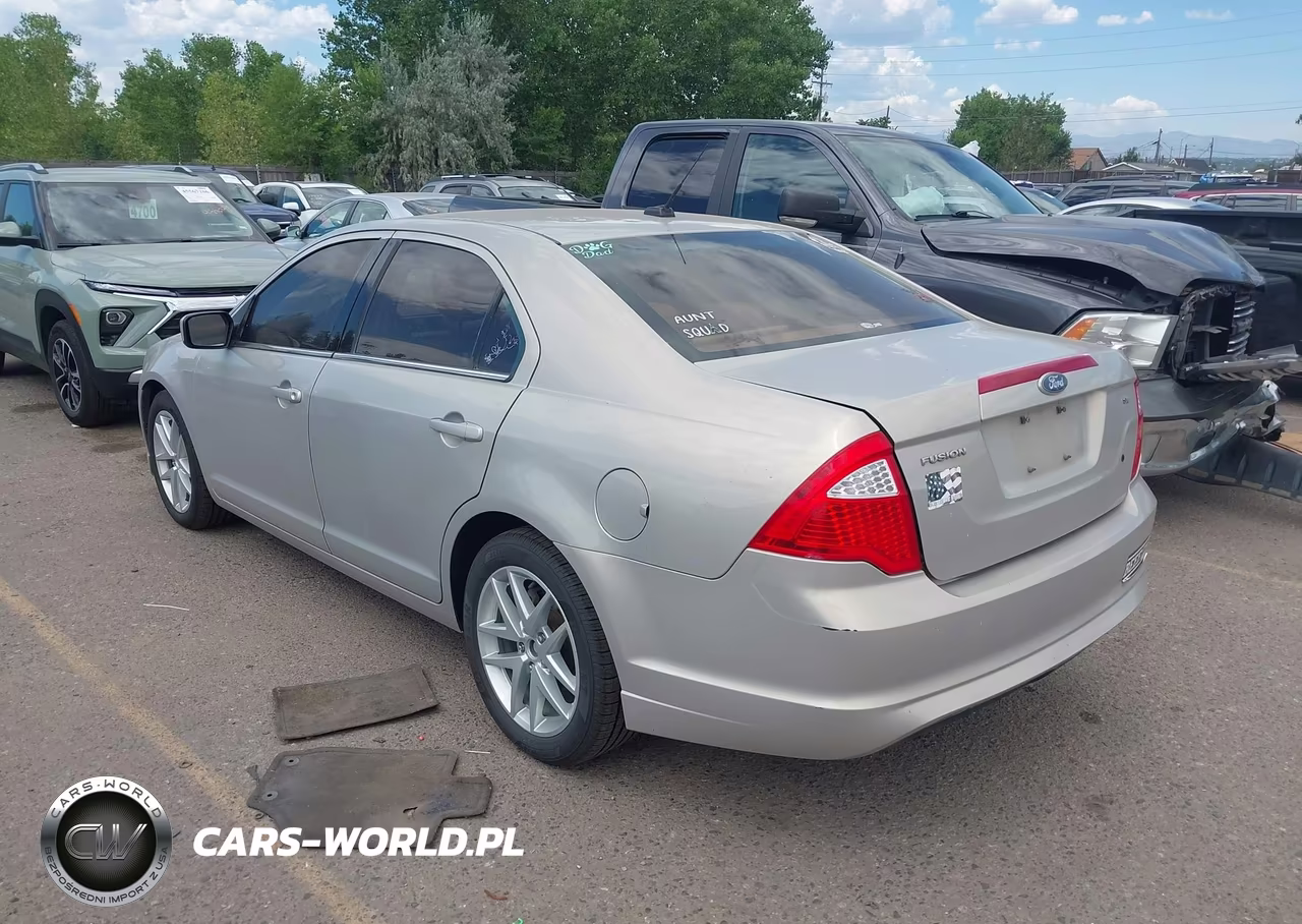 2010 Ford Fusion Se VIN:3FAHP0HA5AR377197 - 3