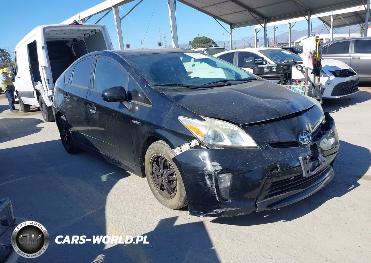 2014 Toyota Prius Two – zdjęcie 1 z 16
