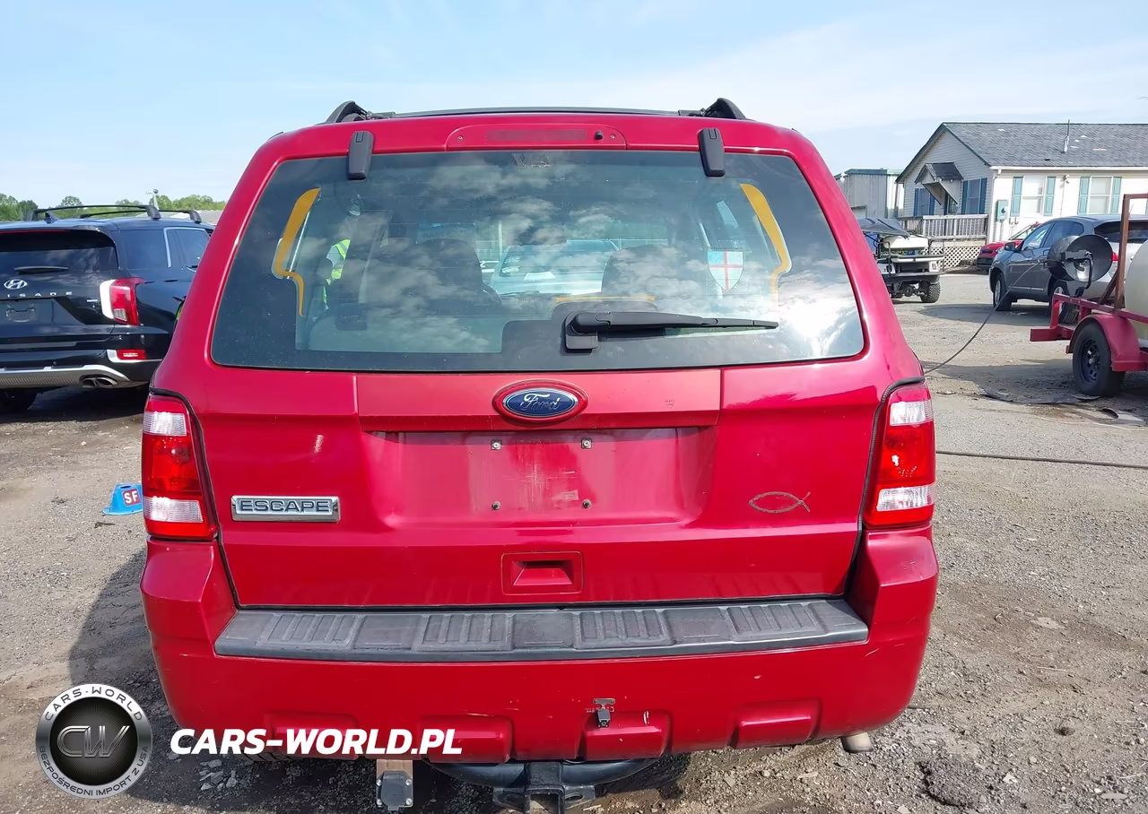 FORD ESCAPE VIN:1FMCU0C72AKD31173 - 16