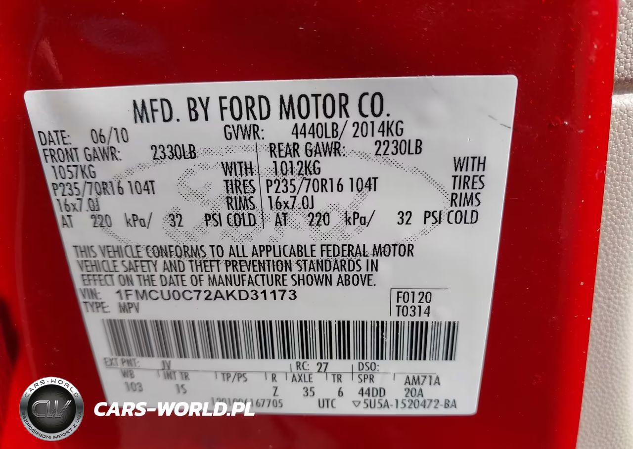 FORD ESCAPE VIN:1FMCU0C72AKD31173 - 9