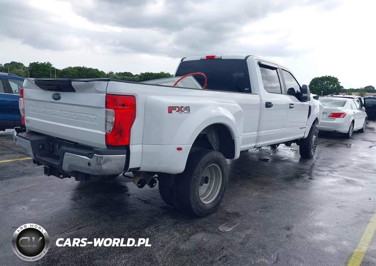2019 Ford F350 Super Duty VIN:1FT8W3DT8KEG15165 - 4