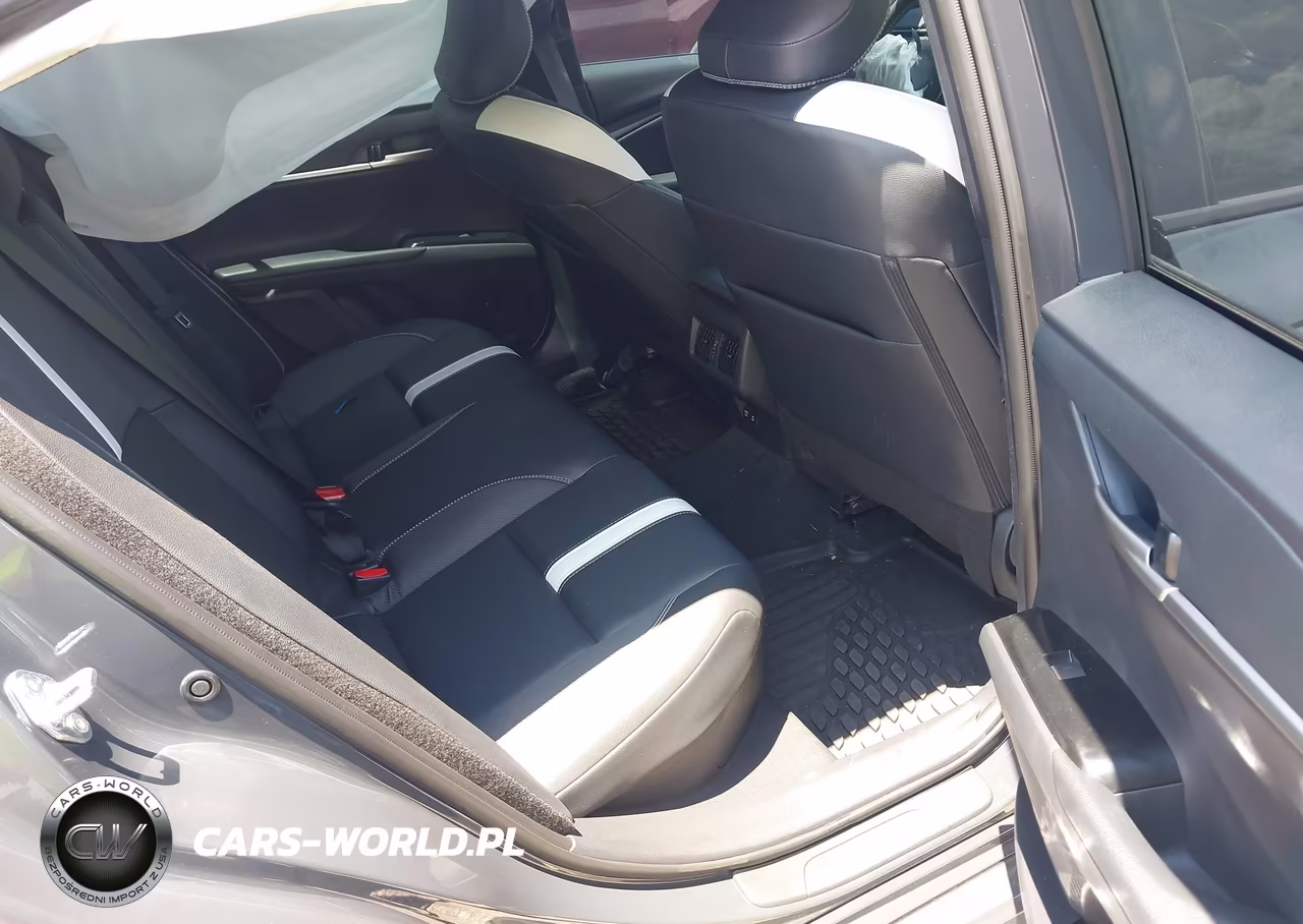 2026 Toyota Camry Se VIN:4T1DAACK2TU729630 - 8