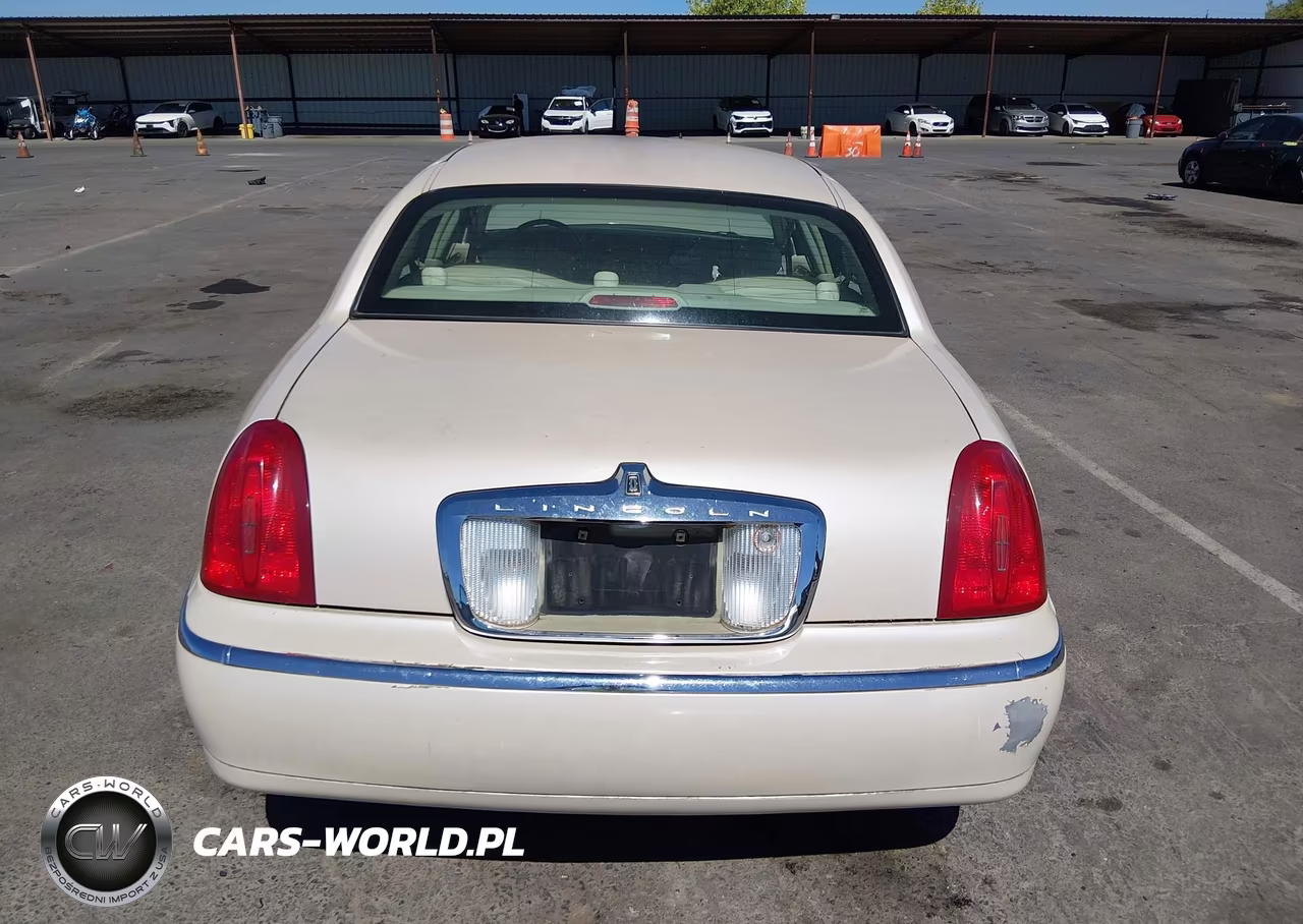 2001 Lincoln Town Car Cartier VIN:1LNHM83W41Y609855 - 18