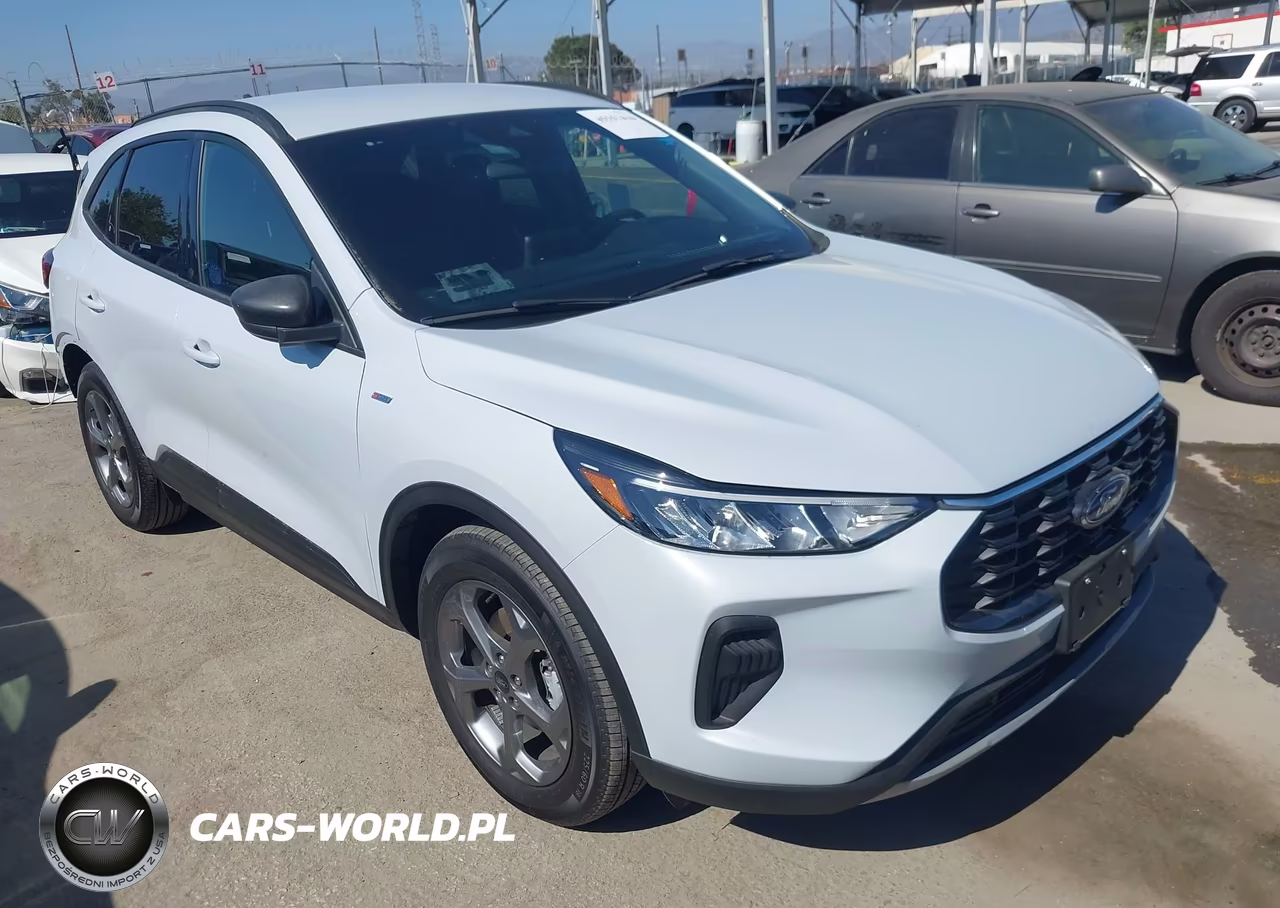 2025 Ford Escape St-Line – zdjęcie 1 z 20