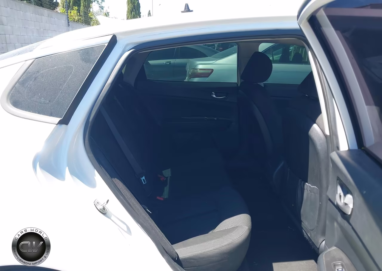 2016 Kia Optima Lx VIN:KNAGT4L34G5086801 - 8