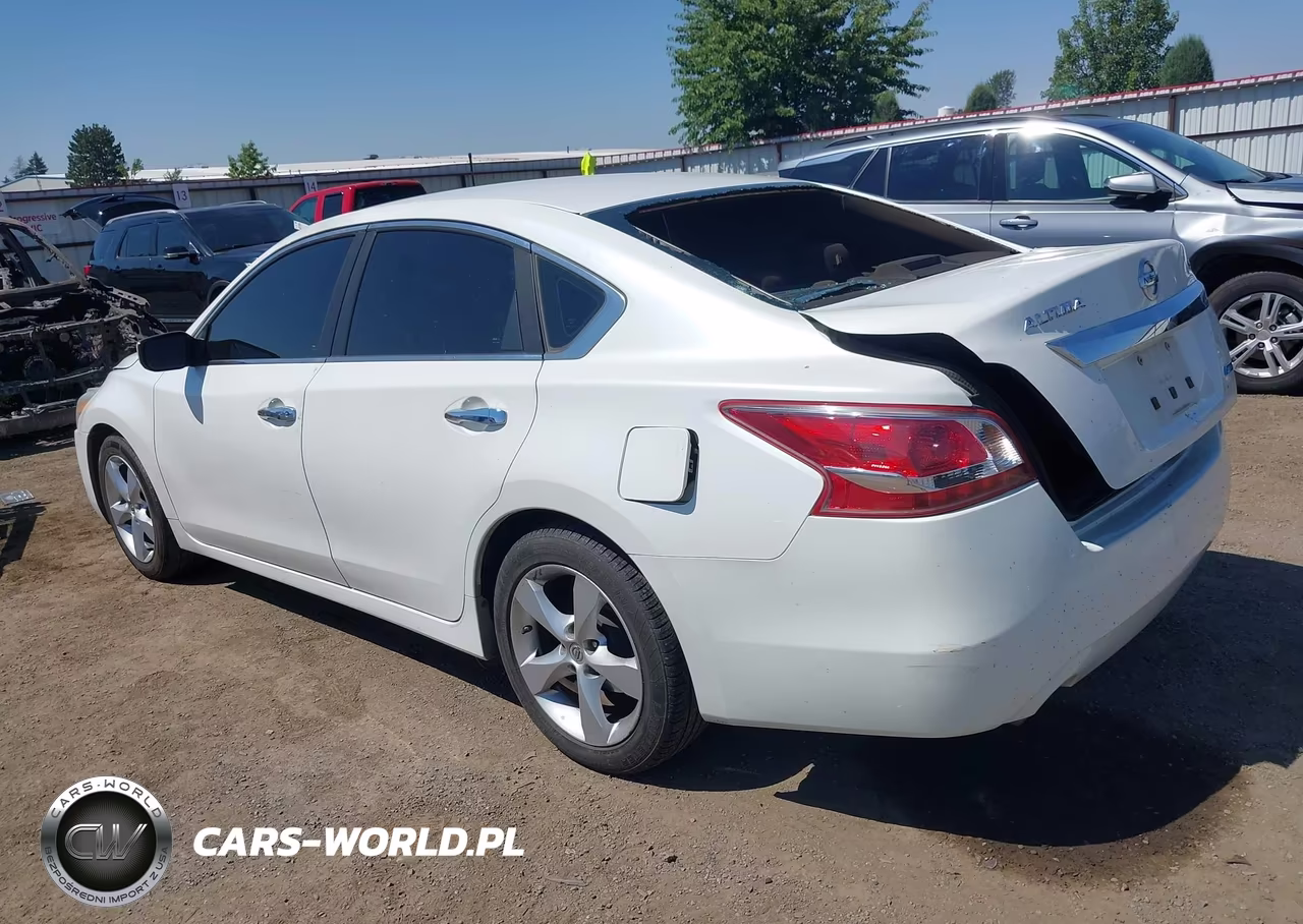 2013 Nissan Altima 2.5 S VIN:1N4AL3AP4DC257083 - 3