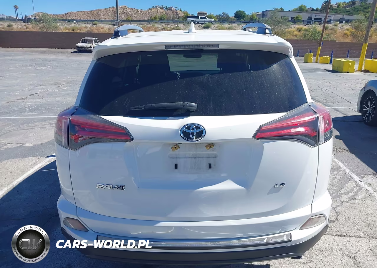 2018 Toyota Rav4 Le VIN:JTMZFREV4JJ727734 - 16