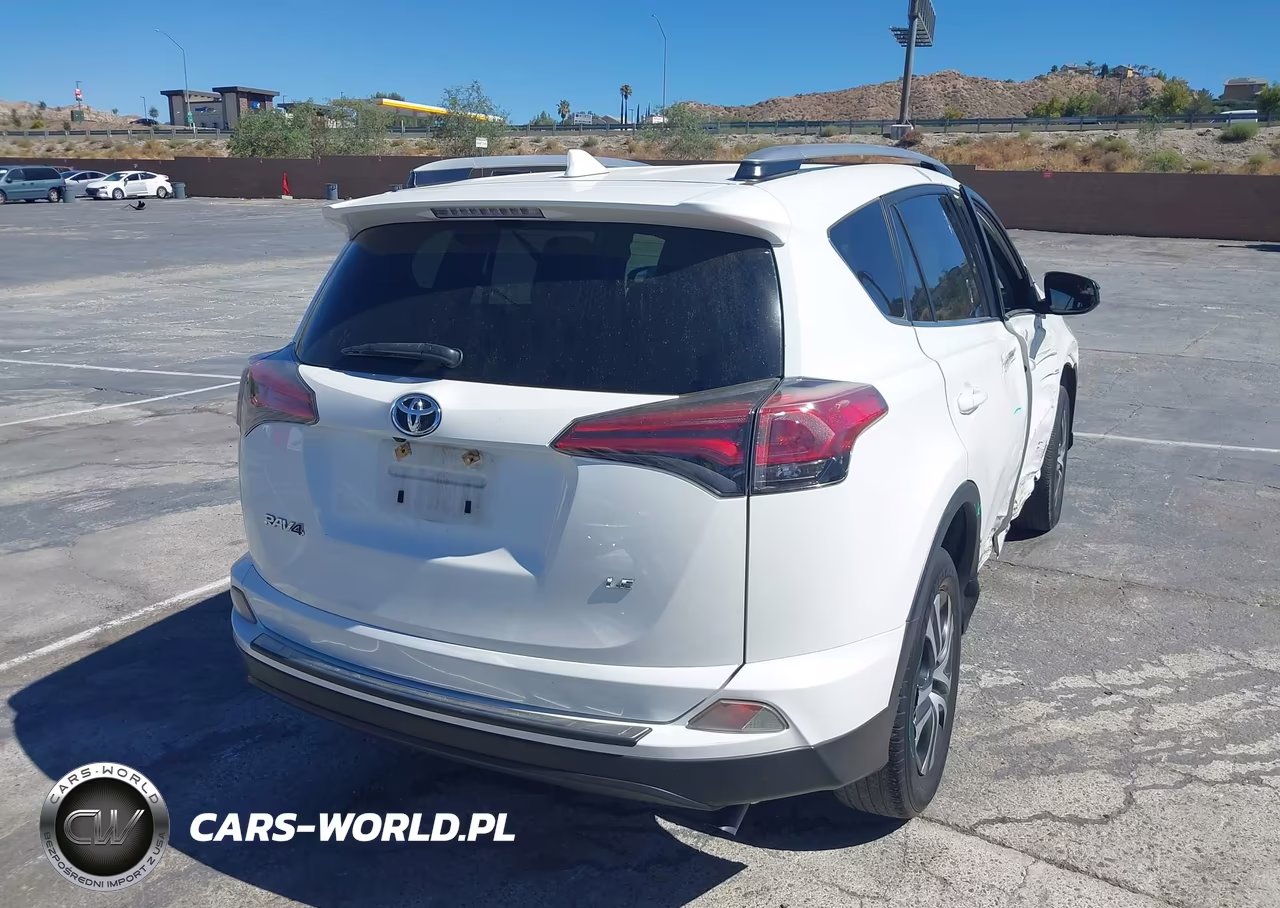 2018 Toyota Rav4 Le VIN:JTMZFREV4JJ727734 - 4