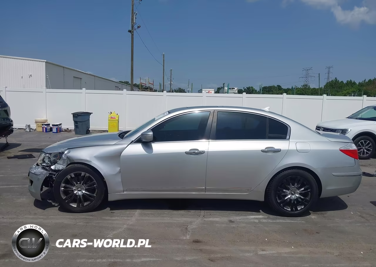 2011 Hyundai Genesis 4.6 VIN:KMHGC4DF9BU114825 - 13
