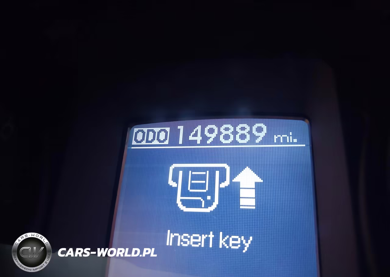 2011 Hyundai Genesis 4.6 VIN:KMHGC4DF9BU114825 - 14