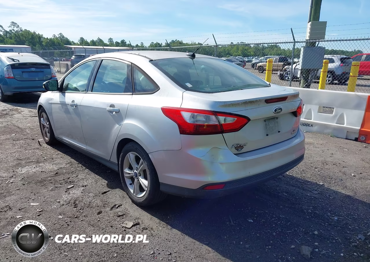 2014 Ford Focus Se VIN:1FADP3F23EL410293 - 3