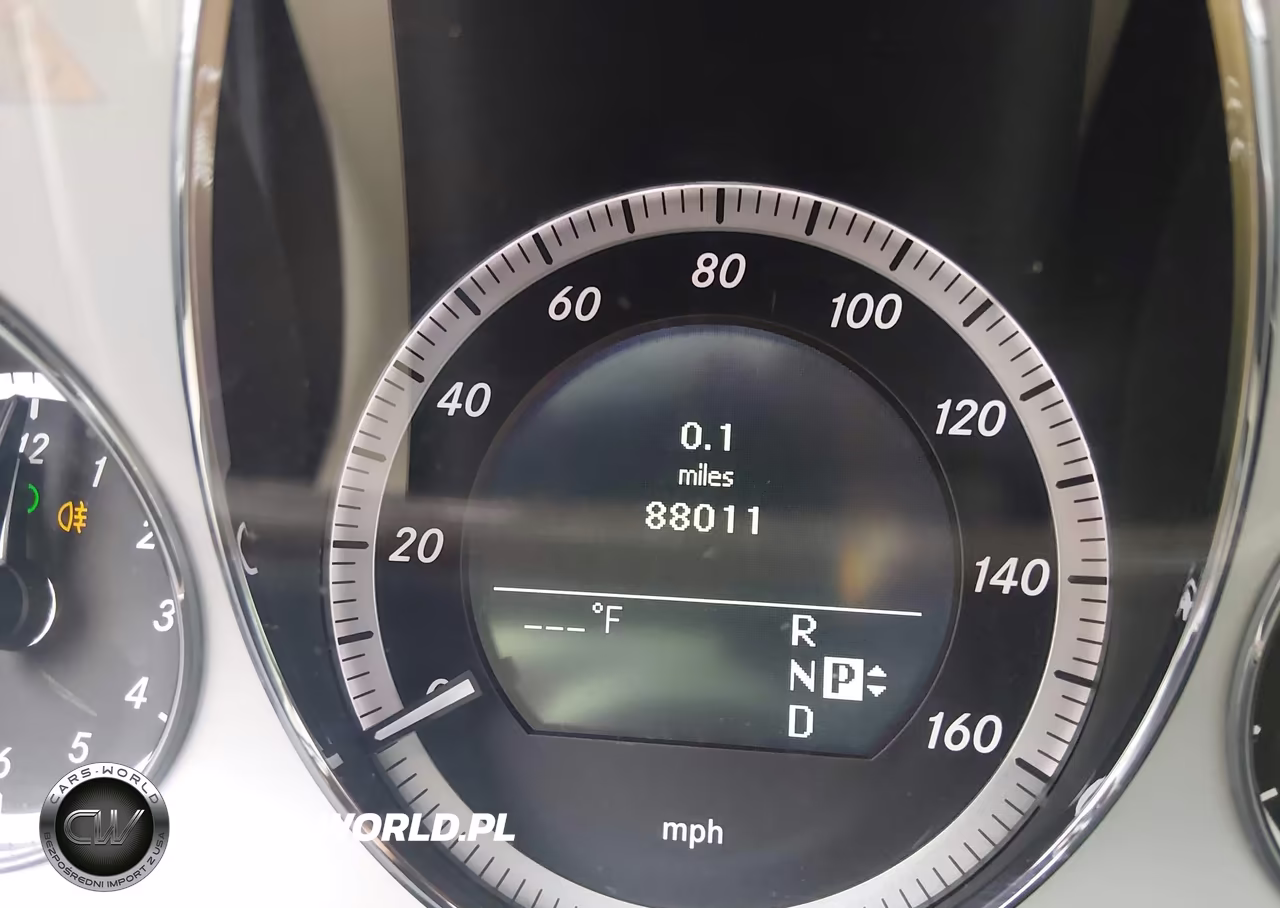 2010 Mercedes-Benz E 350 4Matic VIN:WDDHF8HB9AA174740 - 12