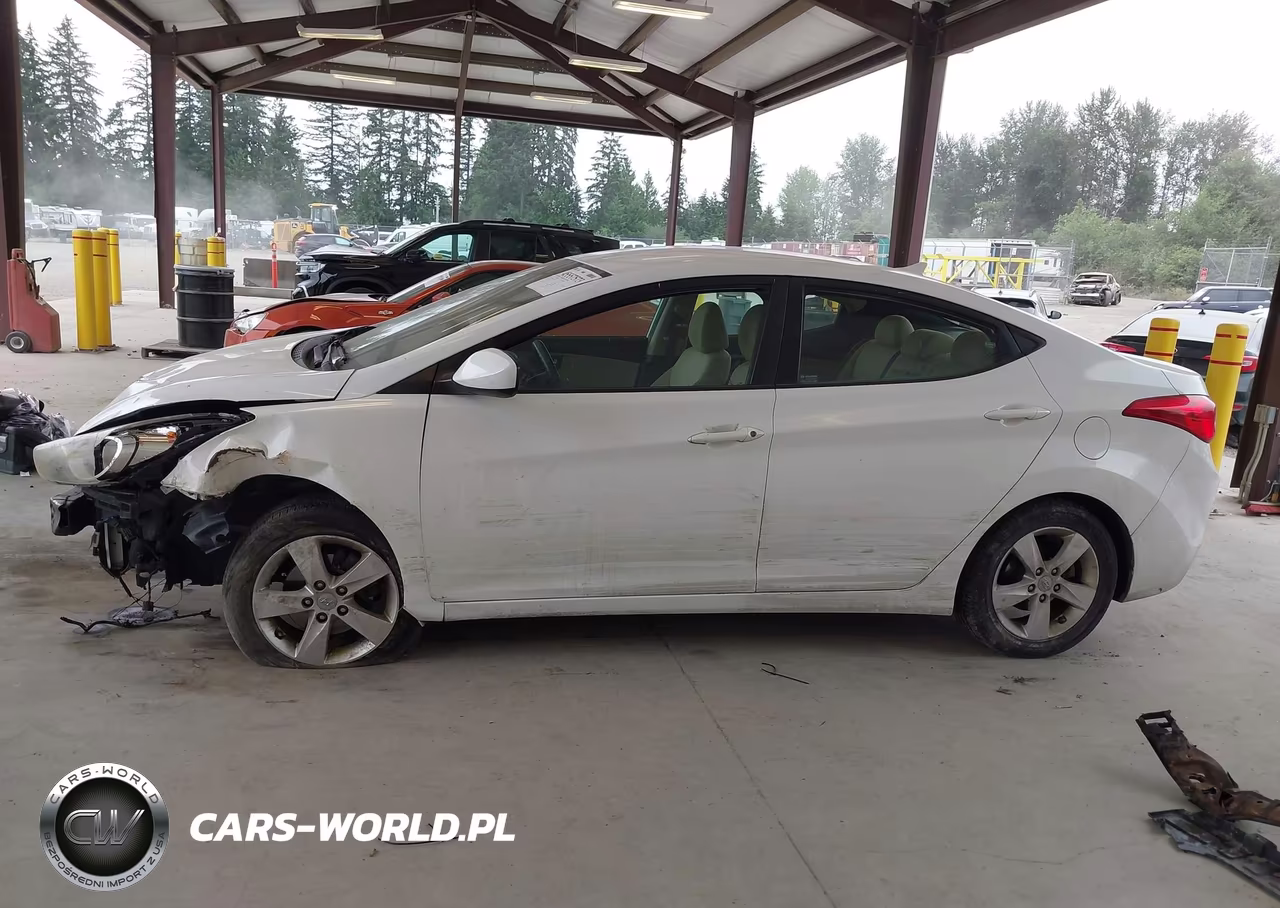 2012 Hyundai Elantra Gls VIN:5NPDH4AE8CH064855 - 15