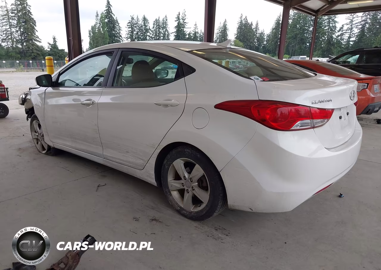 2012 Hyundai Elantra Gls VIN:5NPDH4AE8CH064855 - 3