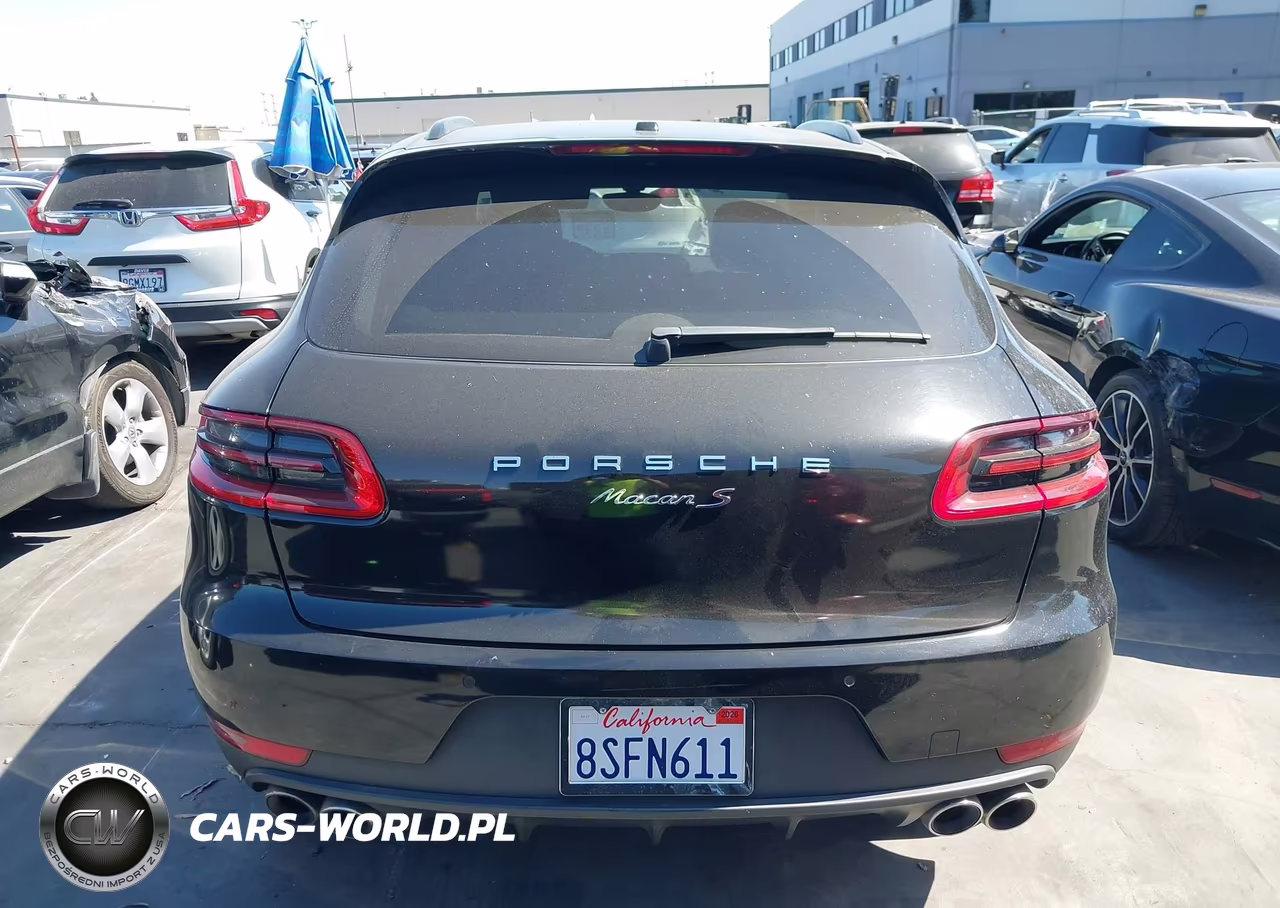 2016 Porsche Macan S VIN:WP1AB2A53GLB55735 - 17