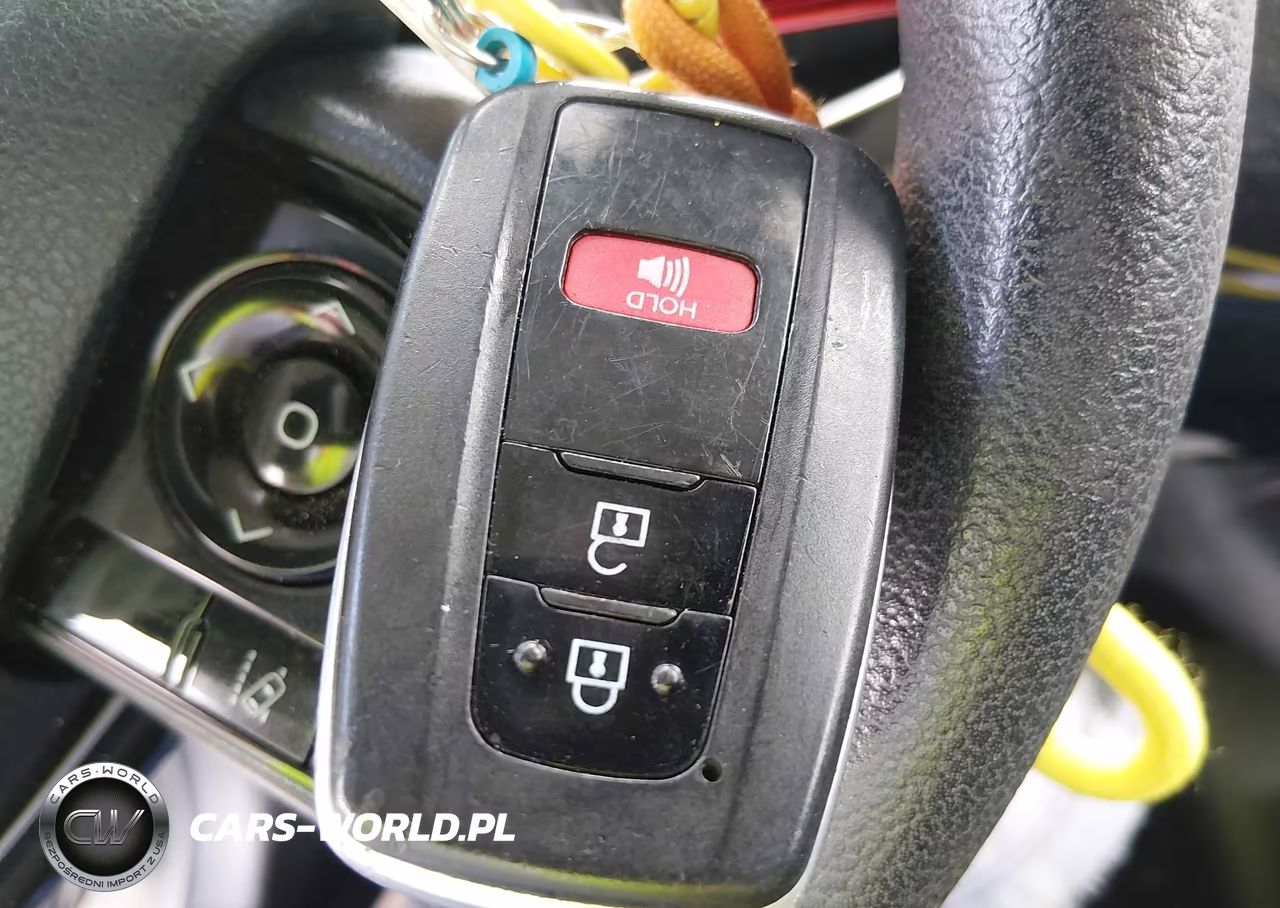 2021 Toyota Prius Le VIN:JTDKAMFU3M3142788 - 11