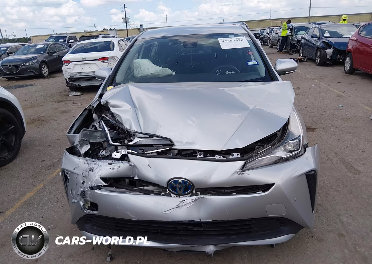 2021 Toyota Prius Le VIN:JTDKAMFU3M3142788 - 12