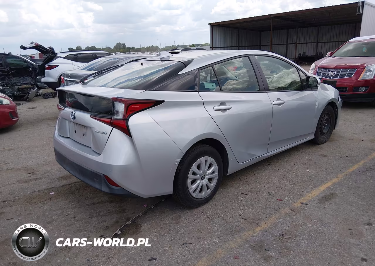 2021 Toyota Prius Le VIN:JTDKAMFU3M3142788 - 4