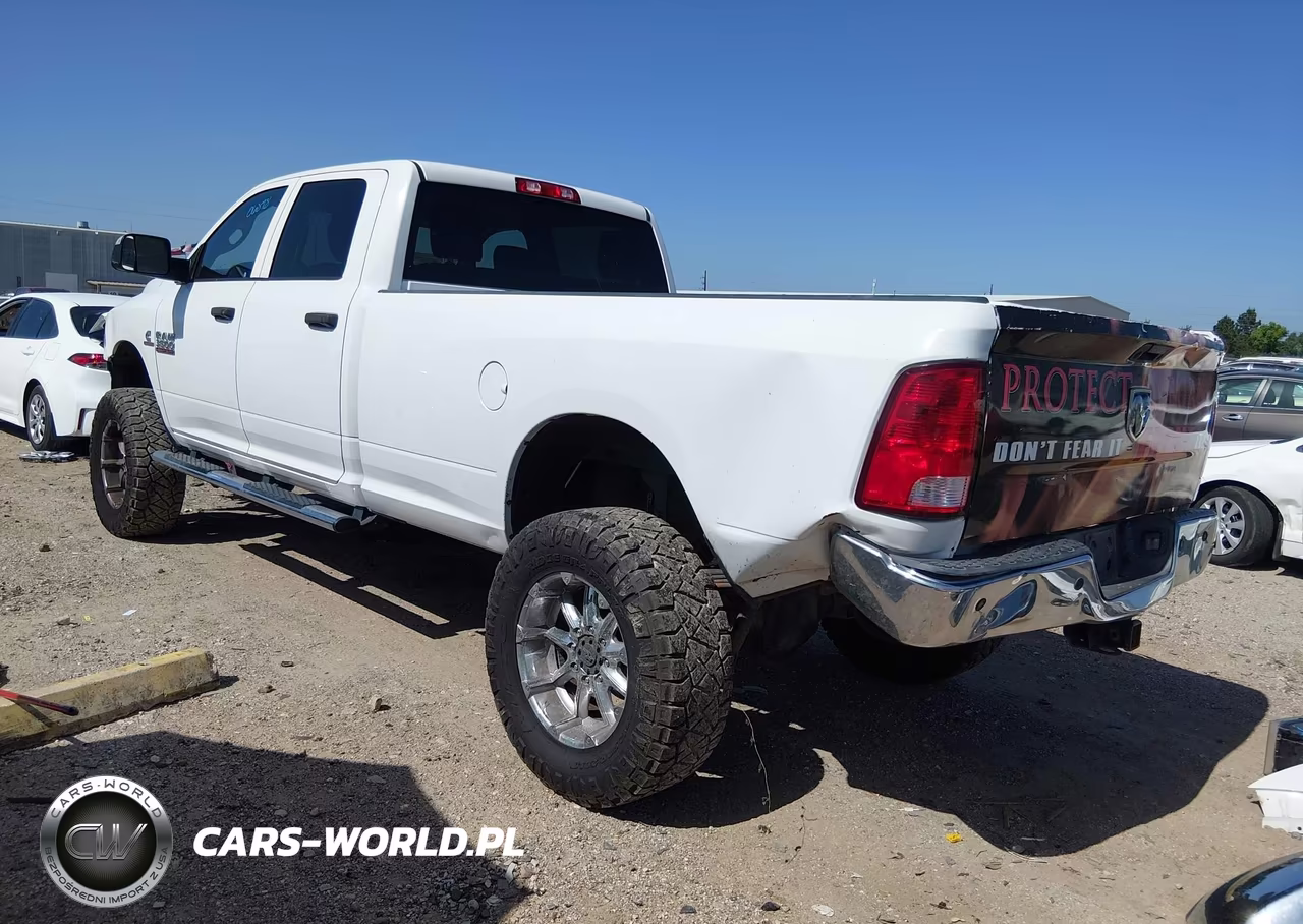 2017 Ram 3500 Tradesman 4X4 8' Box VIN:3C63R3GL9HG577175 - 3