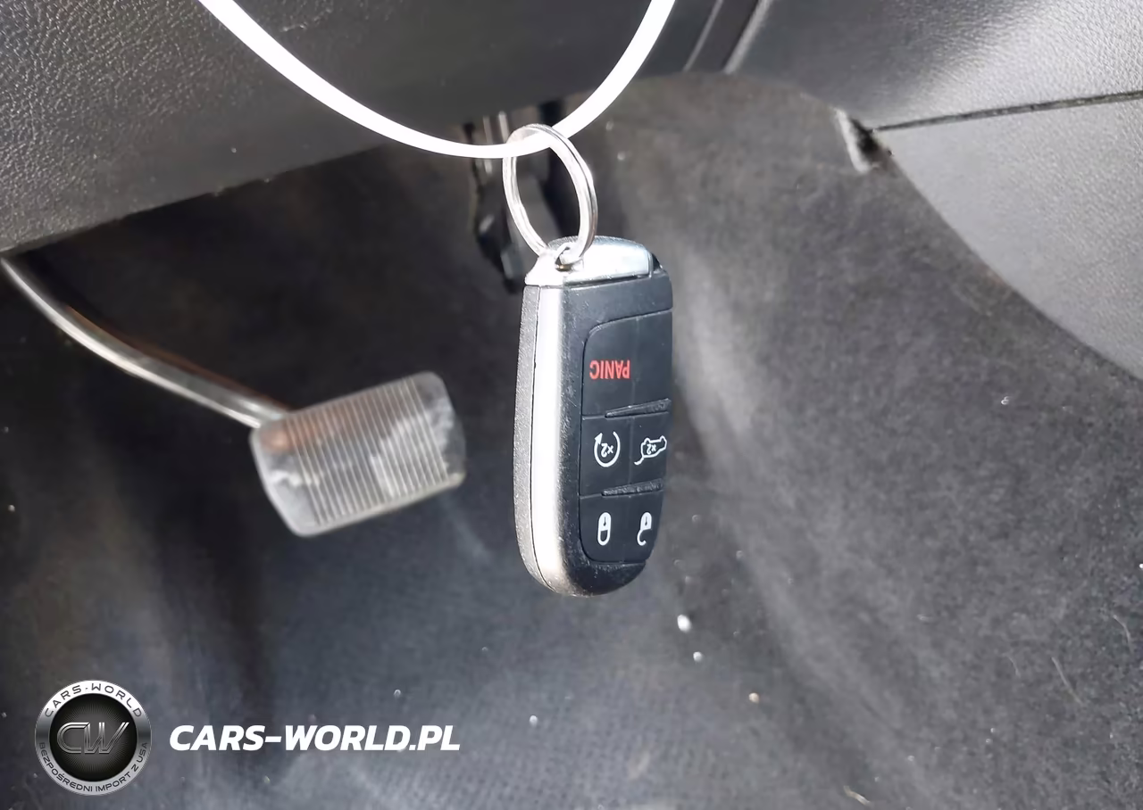 2015 Jeep Grand Cherokee Altitude VIN:1C4RJFAG6FC820304 - 11