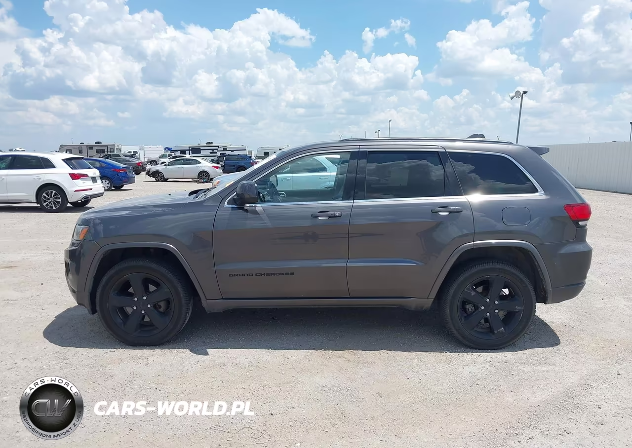 2015 Jeep Grand Cherokee Altitude VIN:1C4RJFAG6FC820304 - 14