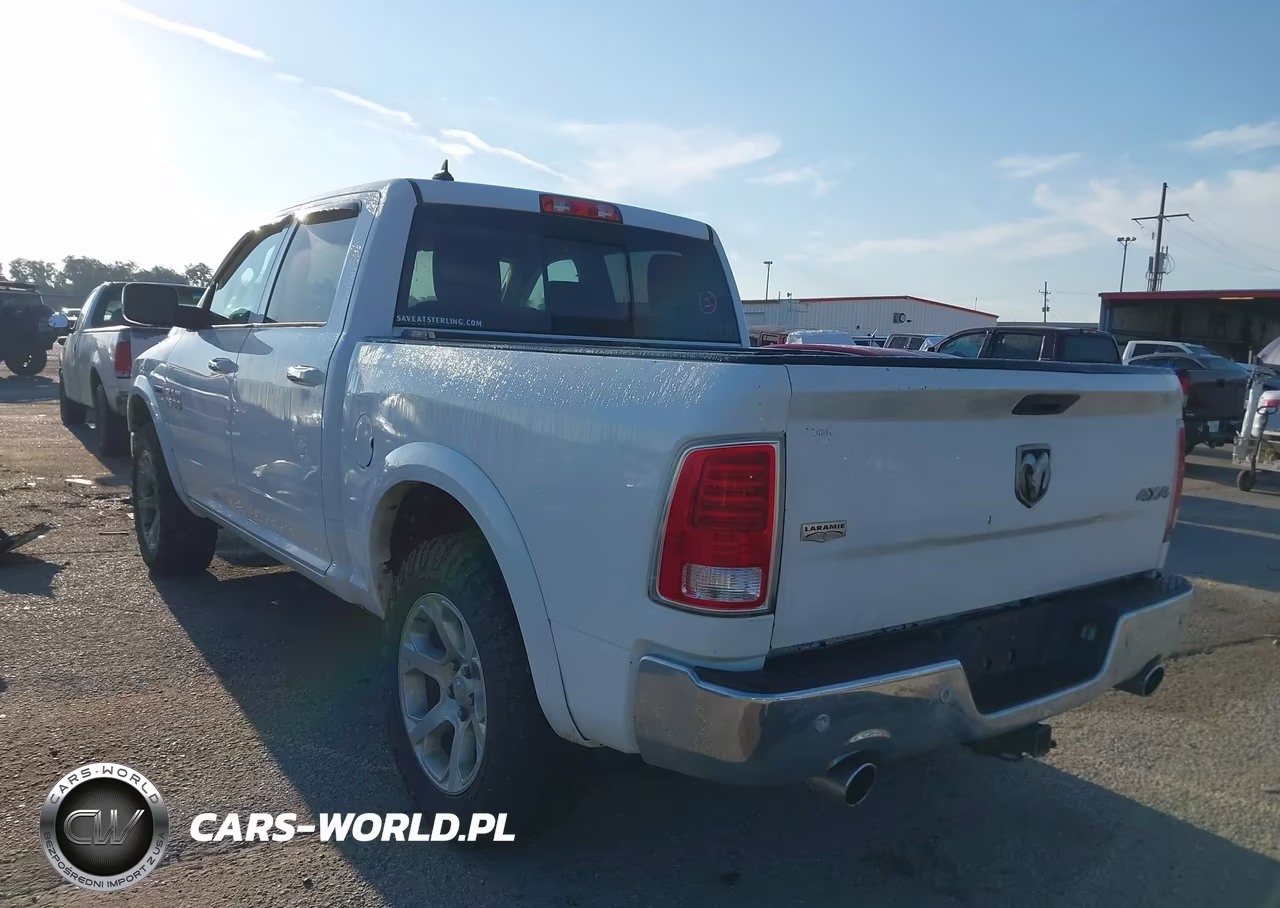 2017 Ram 1500 Laramie 4X4 5'7 Box VIN:1C6RR7NM0HS522071 - 3