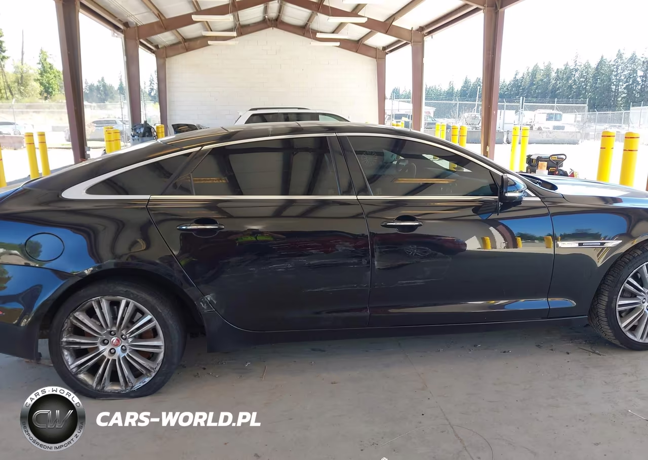 2016 Jaguar Xj Xjl Supercharged VIN:SAJWA2GE3GMW03033 - 13