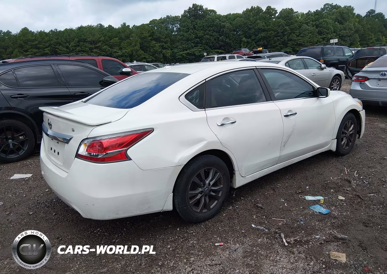 2015 Nissan Altima 2.5 S VIN:1N4AL3AP1FC292568 - 4